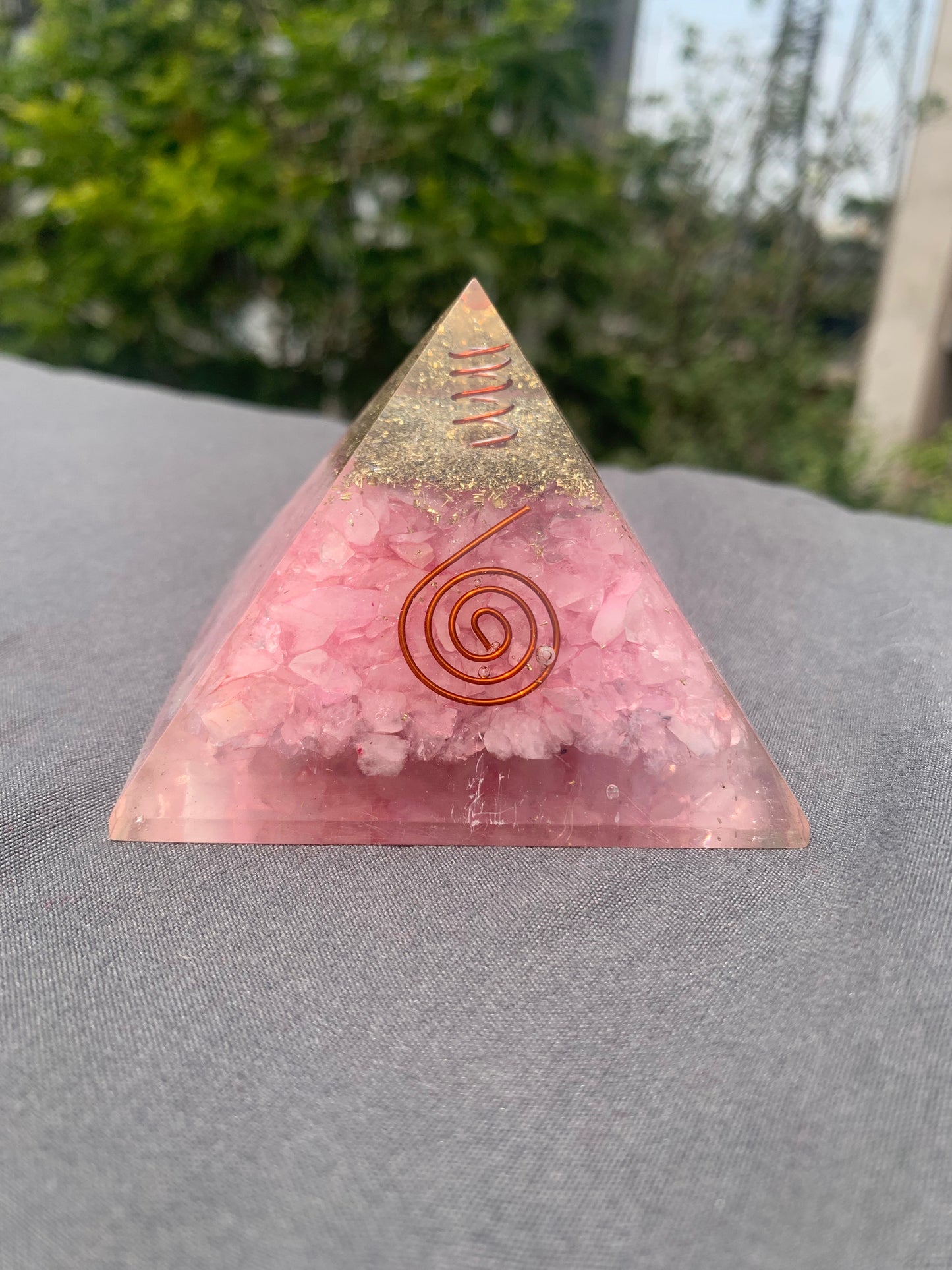 Rose quartz pyramid