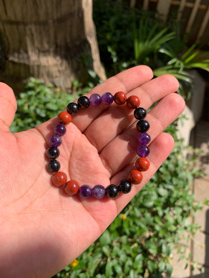 Muscle pain bracelet