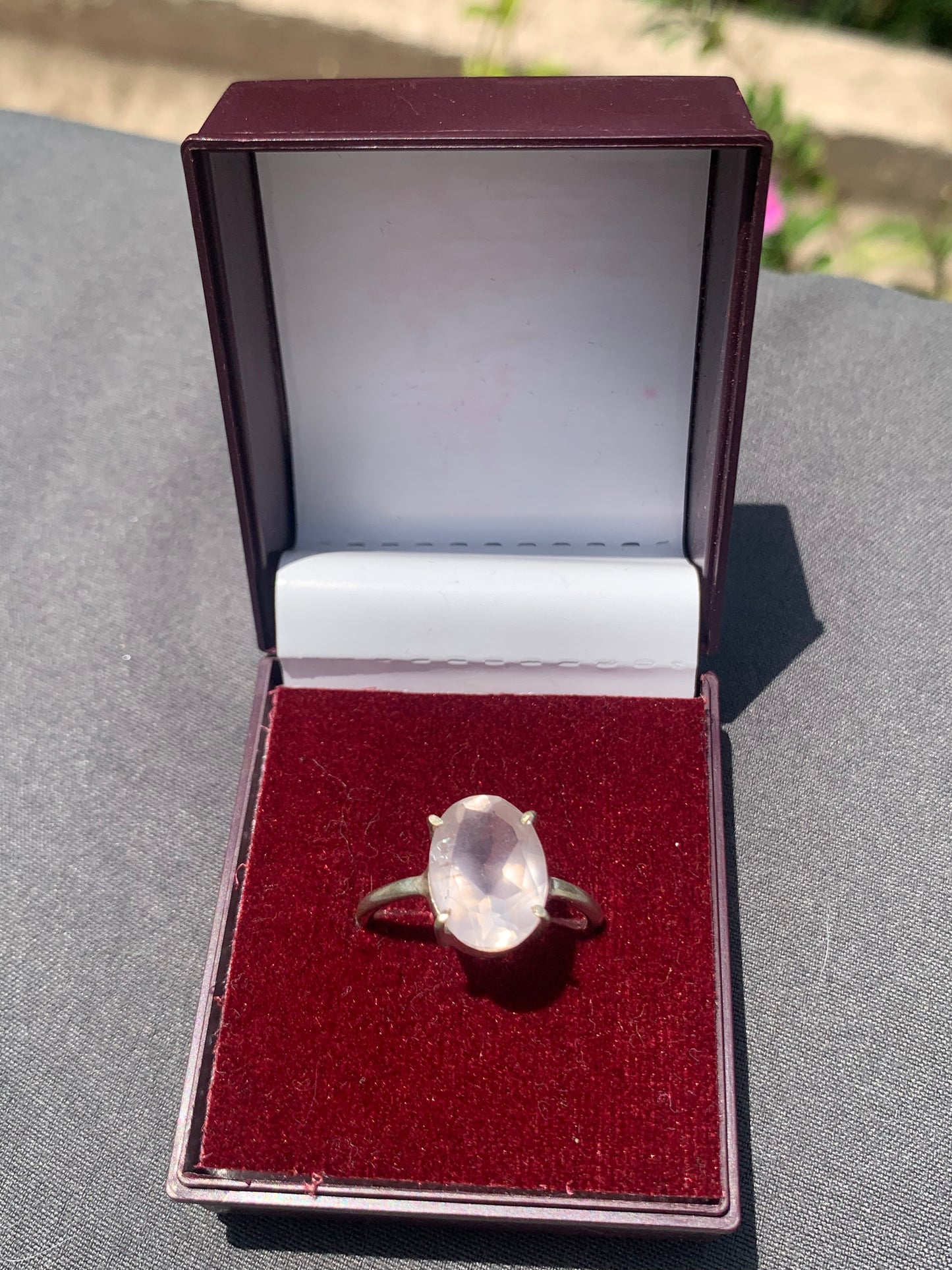 Rose quartz ring